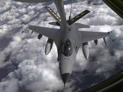 美国防部表示将向巴基斯坦出售18架F-16战斗机